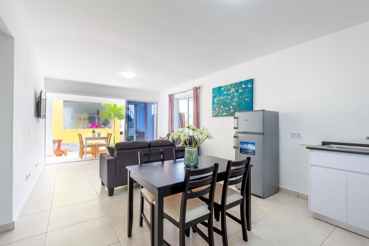 Genesis Apartments Jan Thiel 빌렘스타트 외부 사진